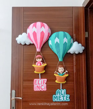 Elif inci Ali Mete isimli kardeş bebek kapı süsü balonlu