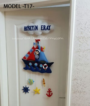Hüseyin Eray bebek isimli denizci kapı süsü