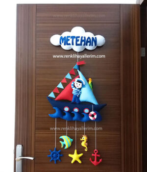 Metehan isimli denizci bebek kapı süsü