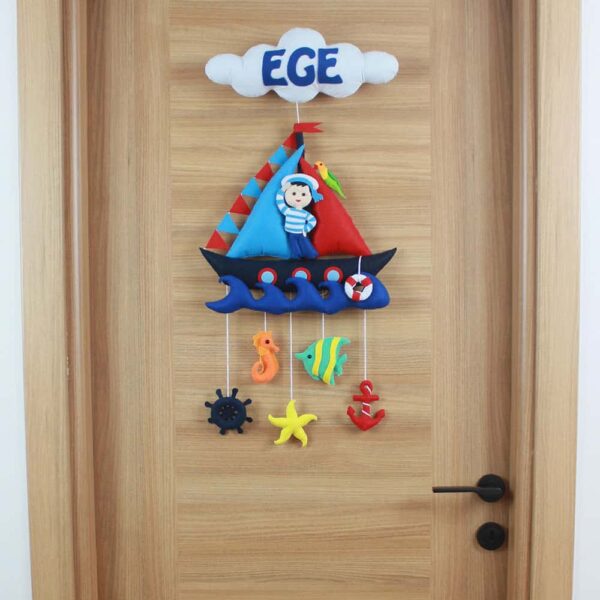 Ege isimli Denizci Kapı Süsü