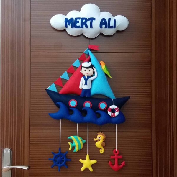 Mert Ali denizci keçe bebek kapı süsü
