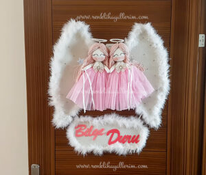 Begonya ikili melek bebek kapı süsü 3