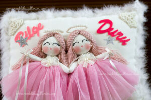 Begonya ikili Bebek Takı ve Süs Yastığı 2