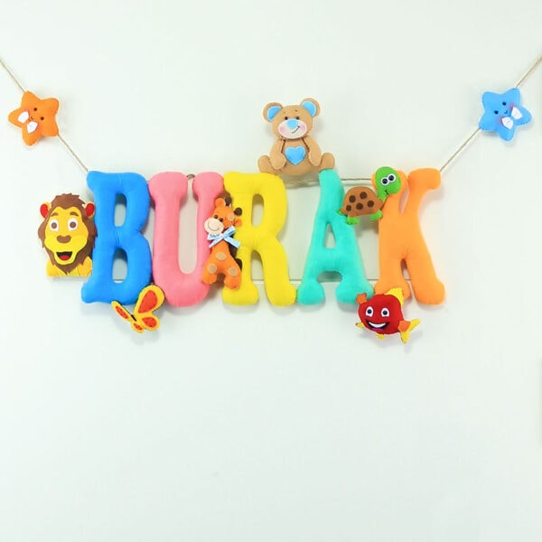 Burak isimli bebek odası kapı süsü