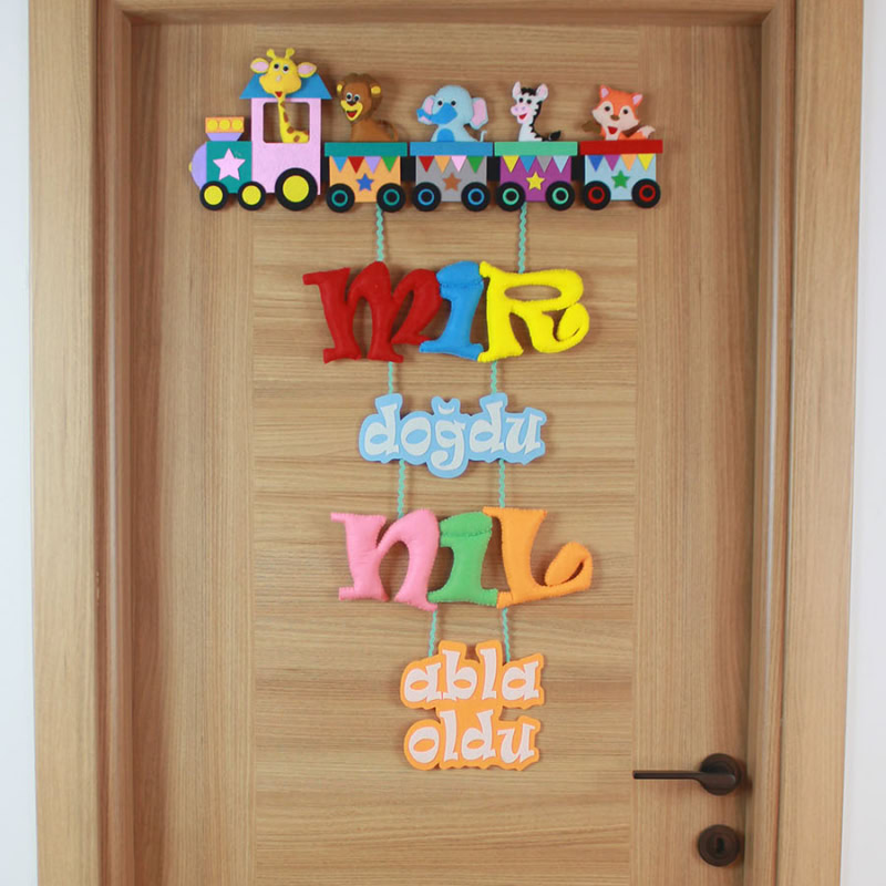 Mir ve Nil isimli Kardeş Tren Kapı Süsü