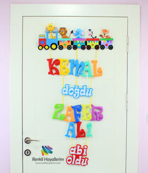 Trenli Kardeş Odası Kapı Süsü - Kemal Zafer Ali