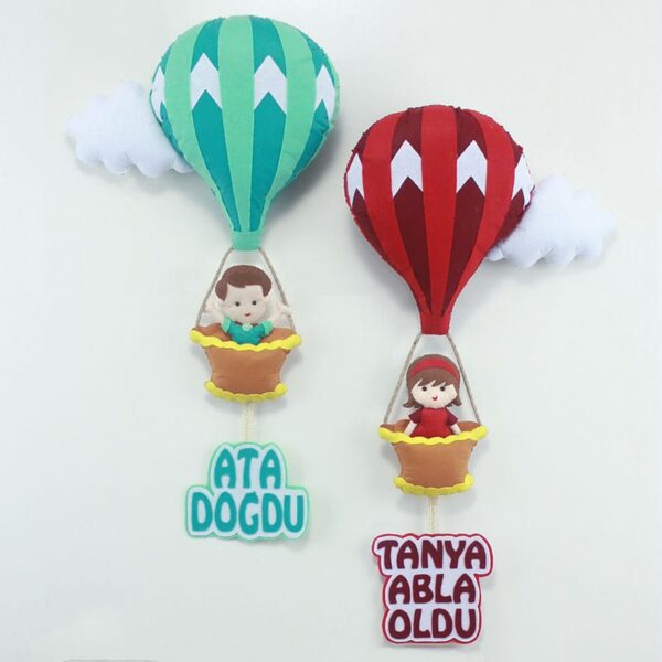 İki Balonlu Kırmızı Yeşil Kapı Süsü