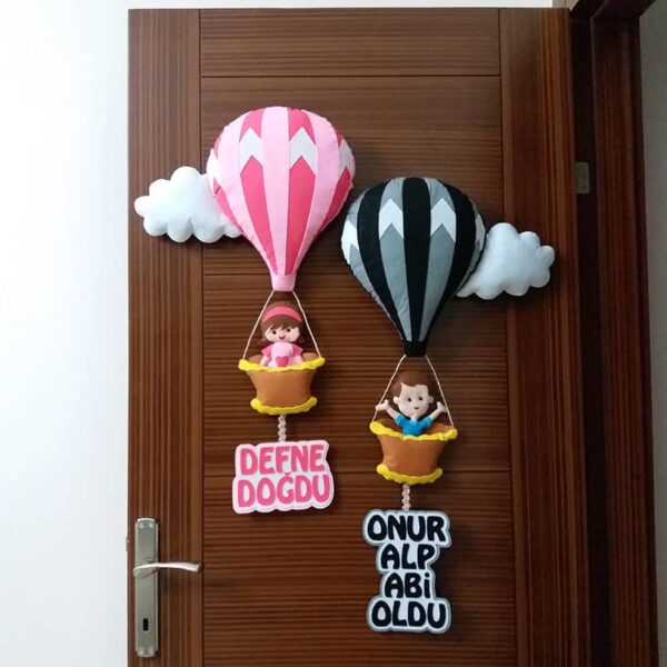 iki balon pembe siyah kapı süsü