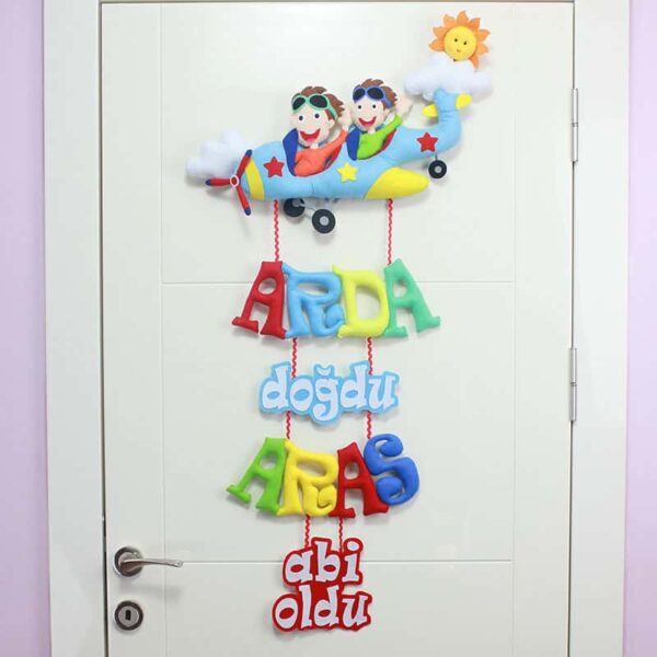 Pilot İki Erkek Kardeş Kapı Süsü Arda Aras
