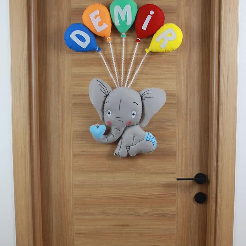 Balonlu Şirin Fil Erkek Kapı Süsü Demir isimli