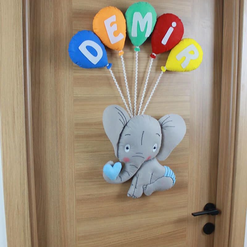 Balonlu Şirin Fil Erkek Kapı Süsü Demir isimli