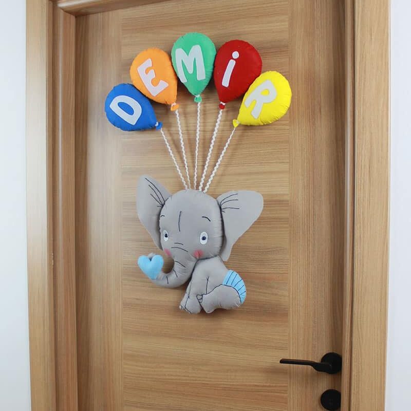 Balonlu Şirin Fil Erkek Kapı Süsü Demir isimli
