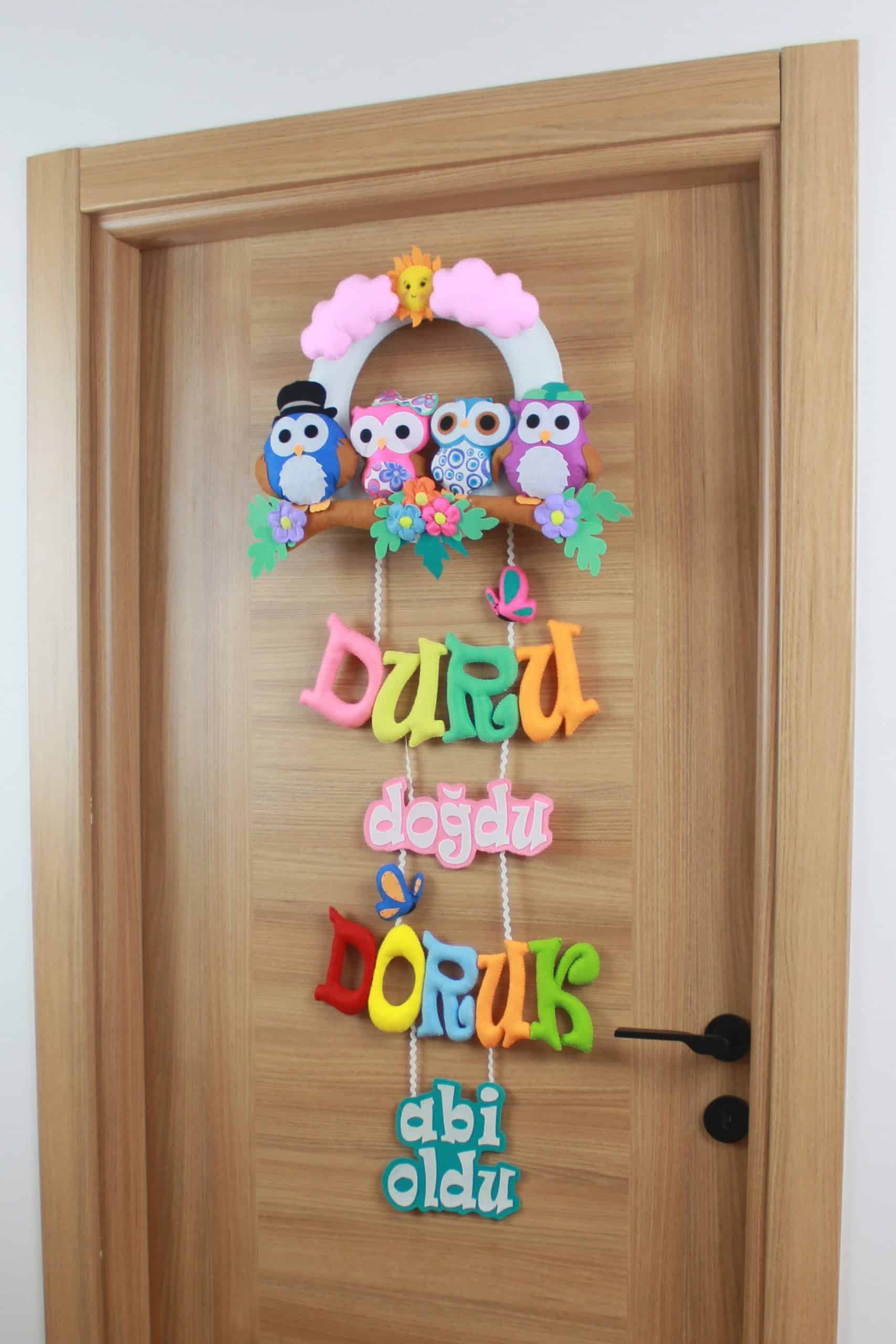 Duru ve doruk isimli baykuş ailesi kardeş bebek çocuk ve hastane odası keçe kapı süsü