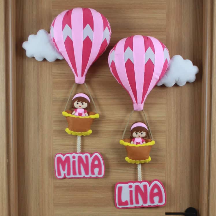 Mina ve Lina isimli kız kardeş balonlu bebek çocuk ve hastane odası kapı süsü