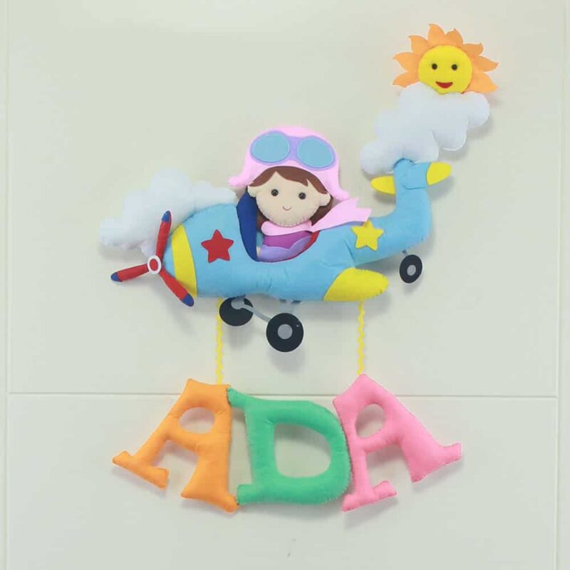Ada isimli Pilot Kız Bebek ve Hastane Odası Kapı Süsü