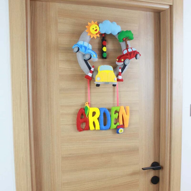 Arden isimli Arabalı Trafik Bebek ve Hastane Odası Kapı Süsü