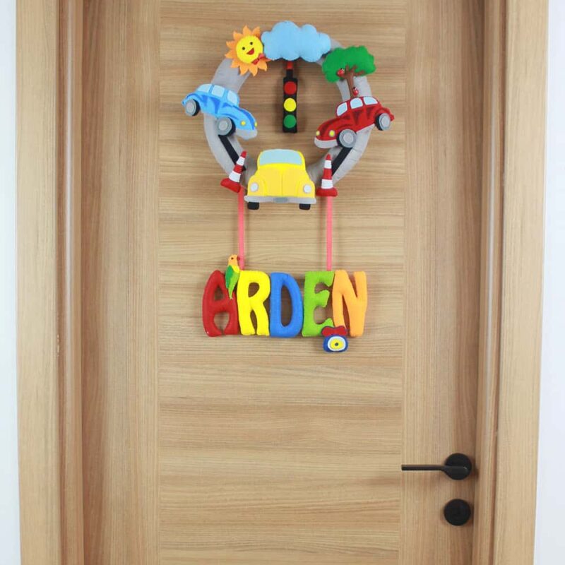 Arden isimli Arabalı Trafik Bebek ve Hastane Odası Kapı Süsü