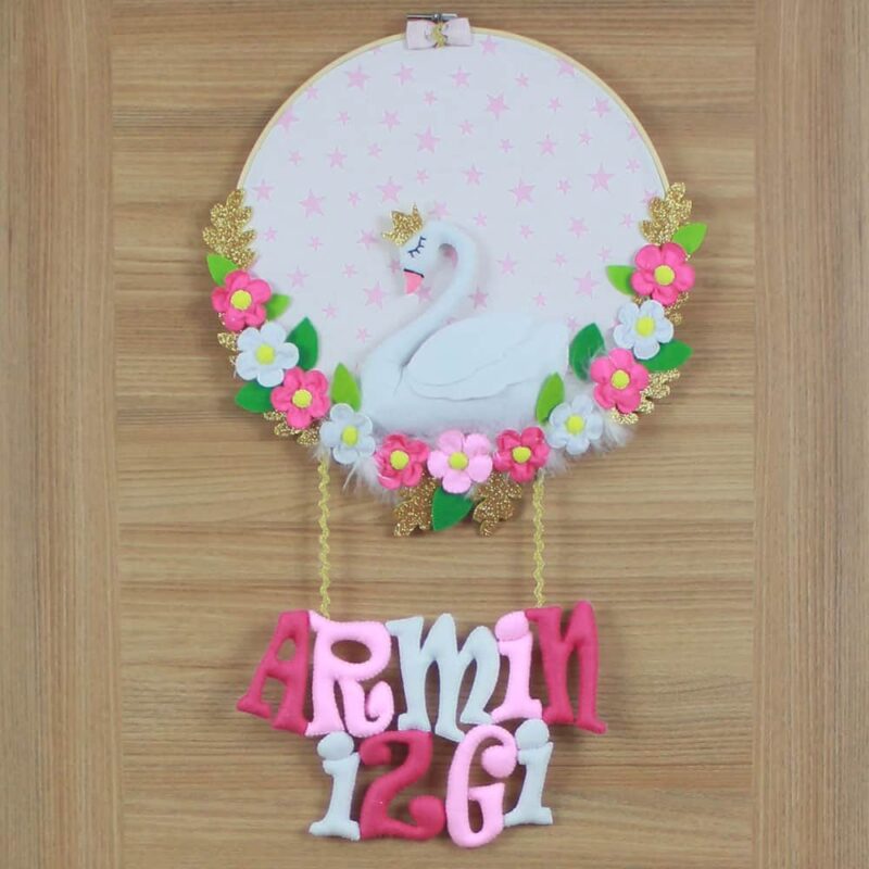 Armin izgi isimli Kuğulu Bebek ve Hastane Odası Kapı Süsü