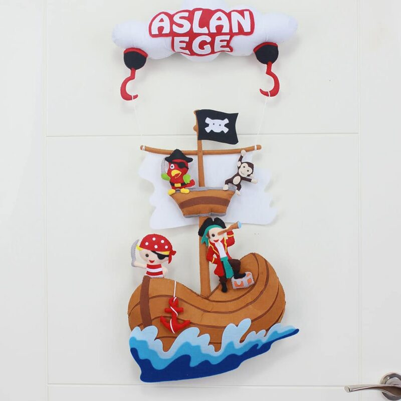 Aslan Ege isimli Korsan Bebek ve Hastane Odası Kapı Süsü
