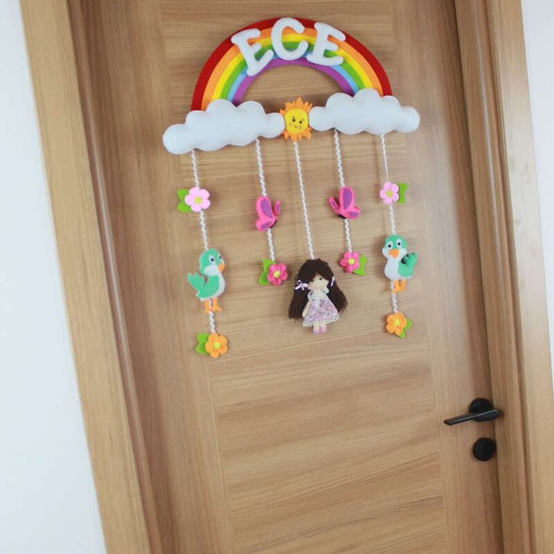 Ece isimli Gökkuşağı Kapı Süsü