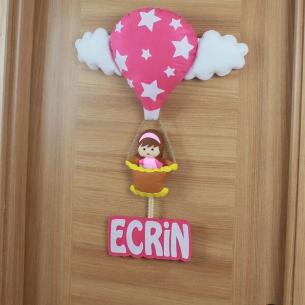 Ecrin isimli Balonlu Kız Kapı Süsü