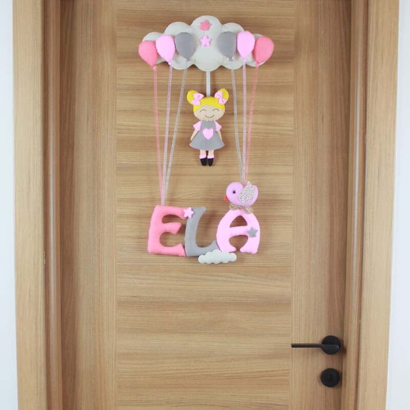 Ela isimli Pembe Gri Kapı Süsü