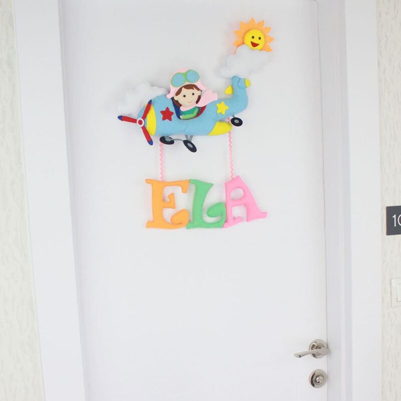 Ela isimli Pilot Kapı Süsü