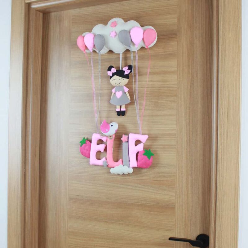 Elif isimli Pembe Gri Çilek Kapı Süsü