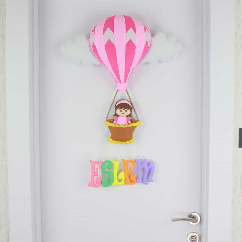 Eslem isimli Balonlu Bebek Kapı Süsü