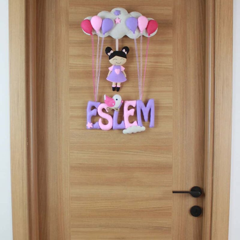 Eslem isimli Pembe Lila Bebek Kapı Süsü