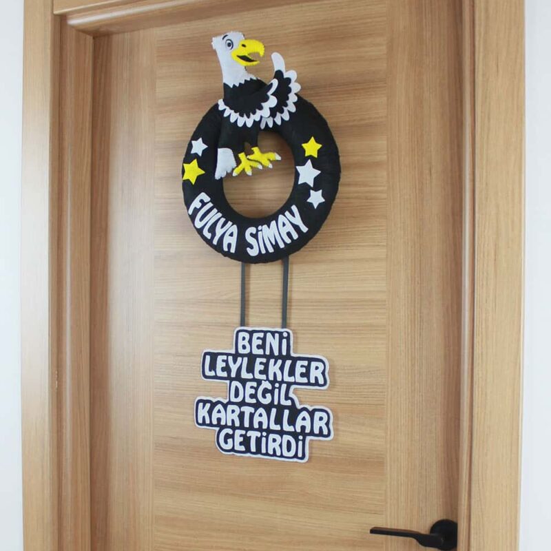 Fulya Simay isimli Kartal Kapı Süsü