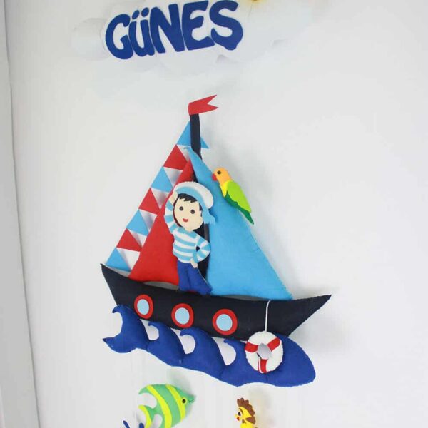 Güneş isimli Denizci Bebek Kapı Süsü