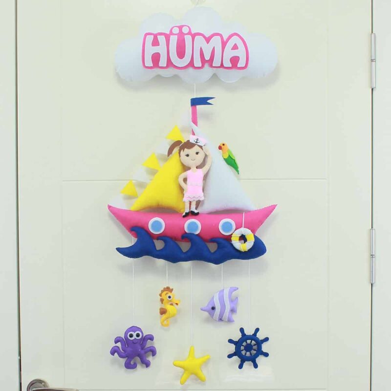 Hüma isimli Denizci Kız Bebek Kapı Süsü