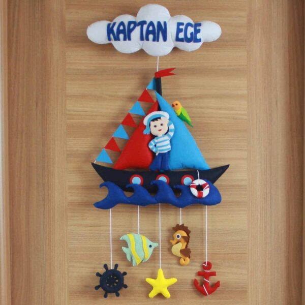 Kaptan Ege isimli Denizci Bebek Kapı Süsü