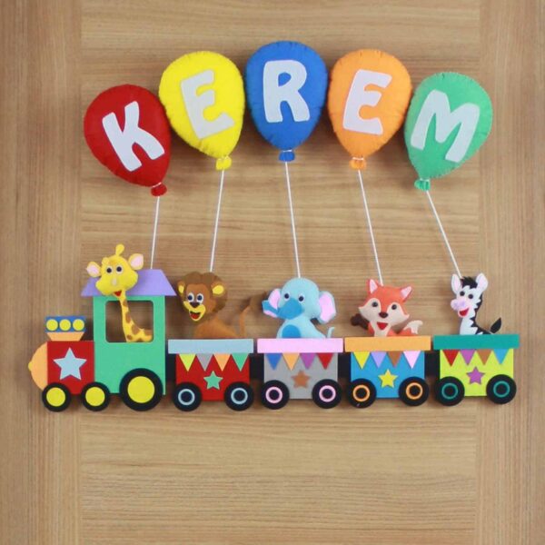 Kerem isimli Tren Bebek Kapı Süsü
