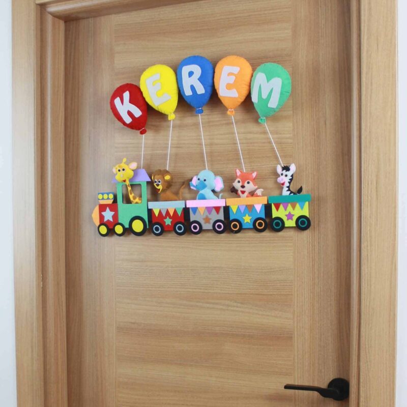 Kerem isimli Tren Bebek Kapı Süsü