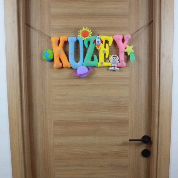 Kuzey isimli Hastane Bebek Kapı Süsü
