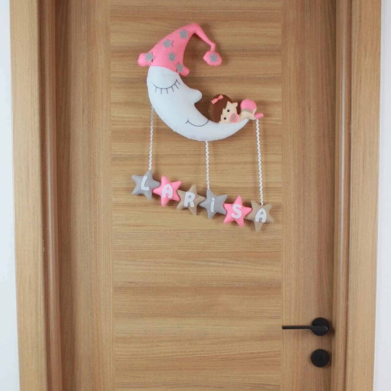 Larisa isimli Aydede Bebek Kapı Süsü