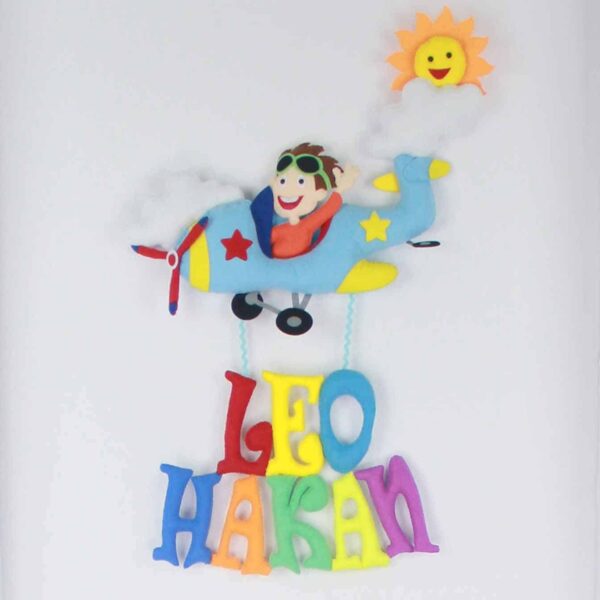 Leo Hakan isimli Pilot Bebek Kapı Süsü