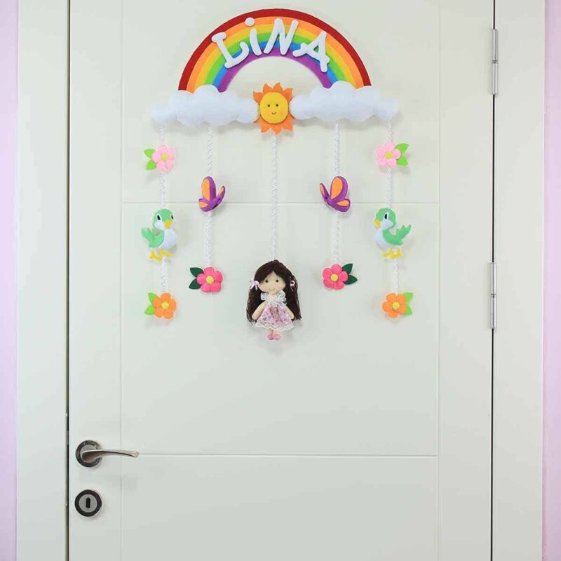 Lina isimli Gökkuşağı Kız Bebek Kapı Süsü