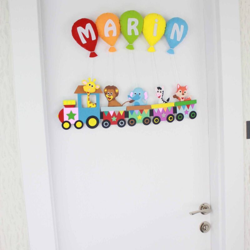 Marin isimli Tren Bebek Kapı Süsü