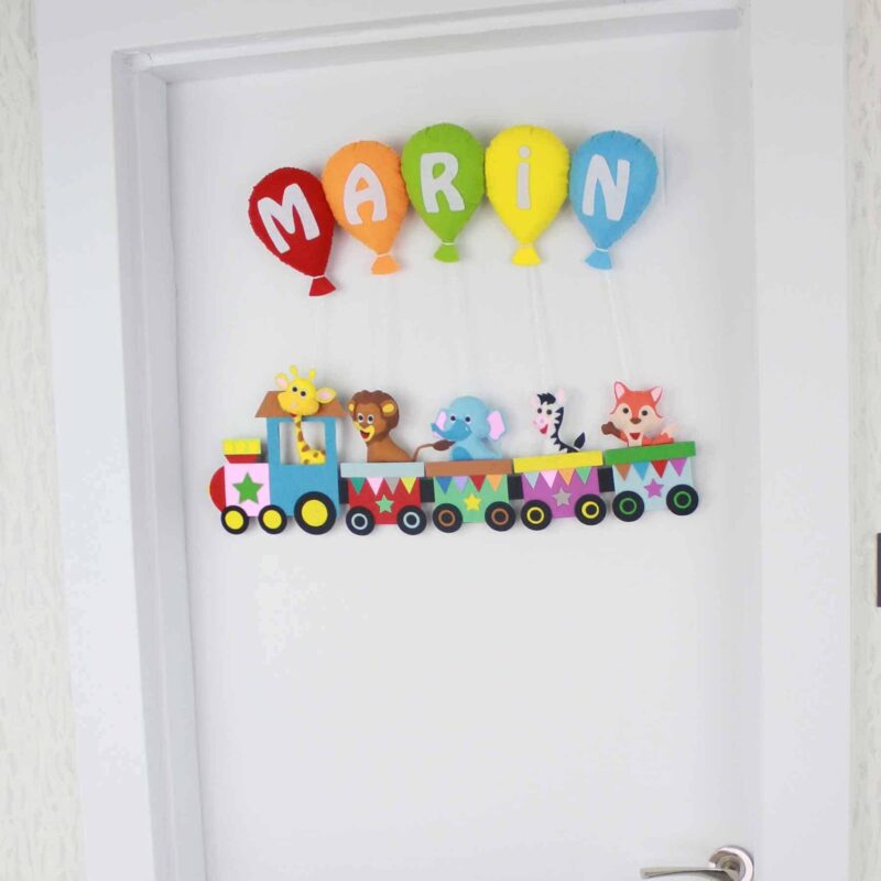 Marin isimli Tren Bebek Kapı Süsü
