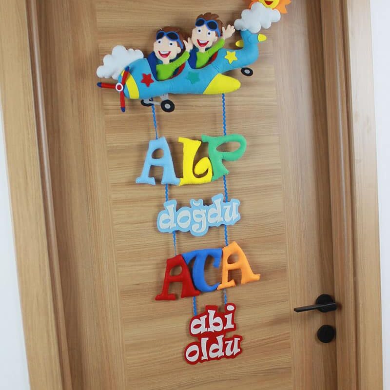 Alp ve Ata isimli Kardeş Pilot Kapı Süsü
