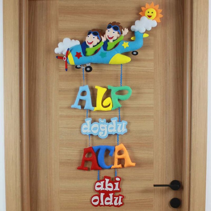 Alp ve Ata isimli Kardeş Pilot Kapı Süsü