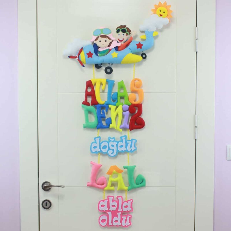 Atlas Deniz ve Lal isimli Kardeş Pilot Kapı Süsü