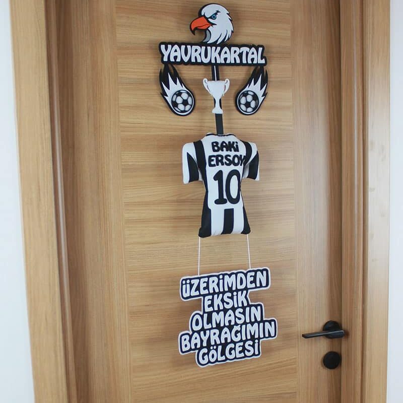 Baki Ersoy isimli Yavrukartal Kapı Süsü