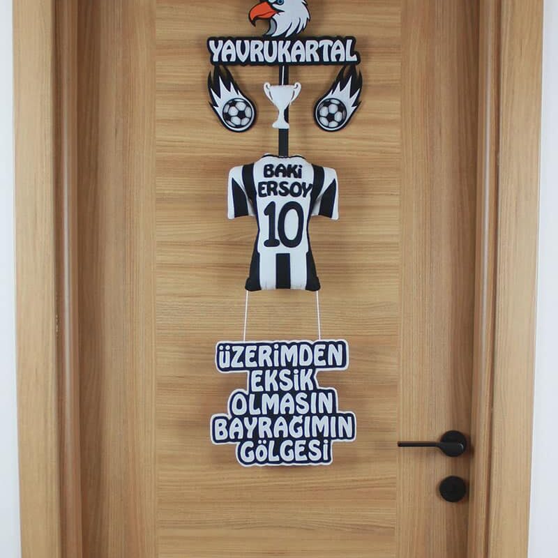 Baki Ersoy isimli Yavrukartal Kapı Süsü