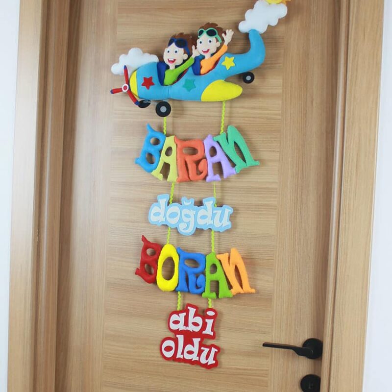 Baran ve Boran isimli Kardeş Pilot Kapı Süsü