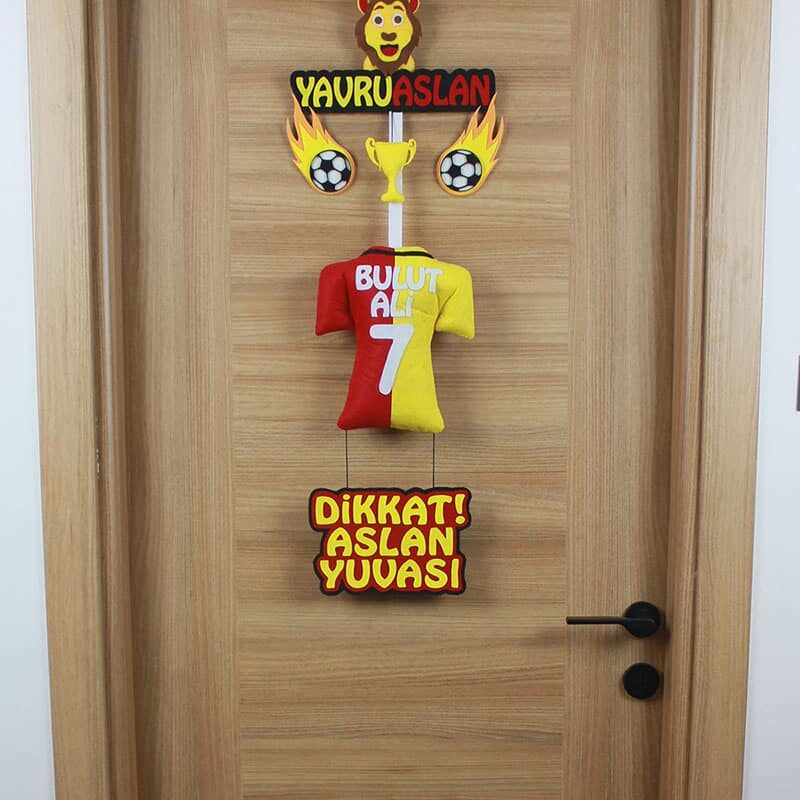 Bulut Ali isimli YavruAslan Kapı Süsü
