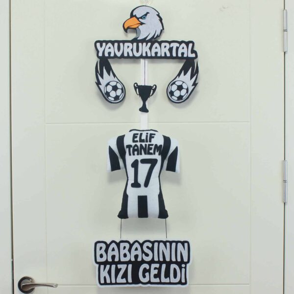 Elif Tanem isimli Yavrukartal Kapı Süsü